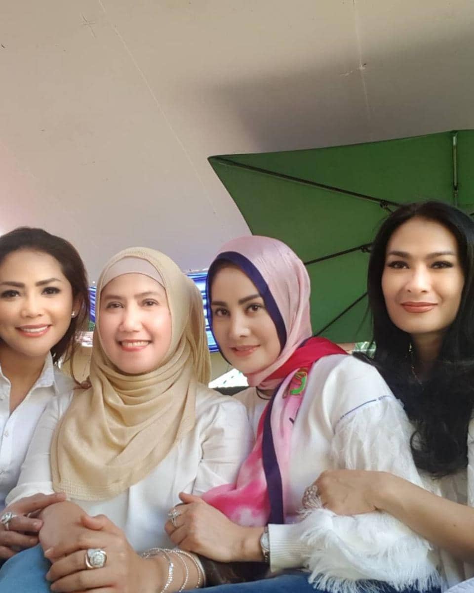 Instagram.com/inesinthya