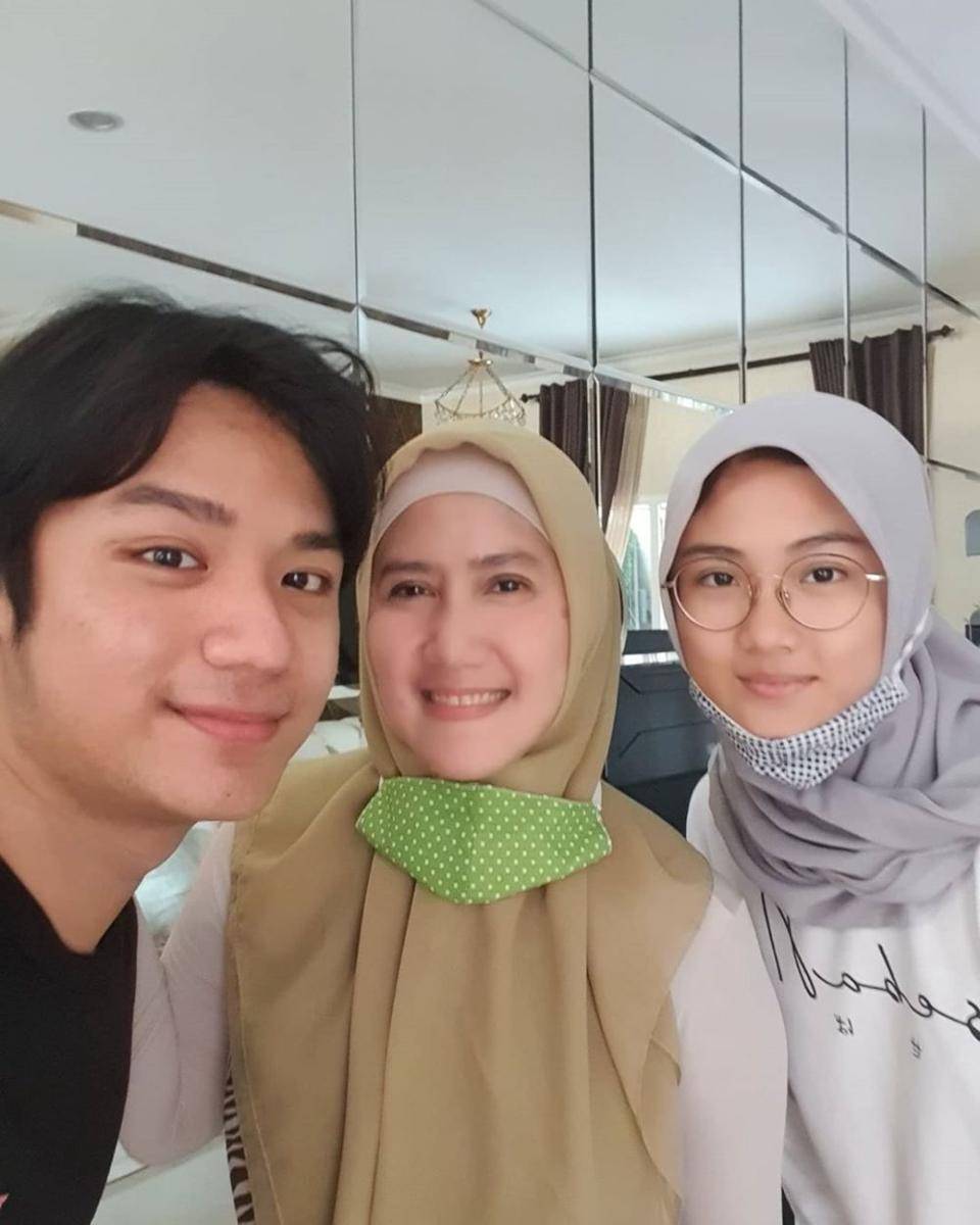 Instagram.com/inesinthya