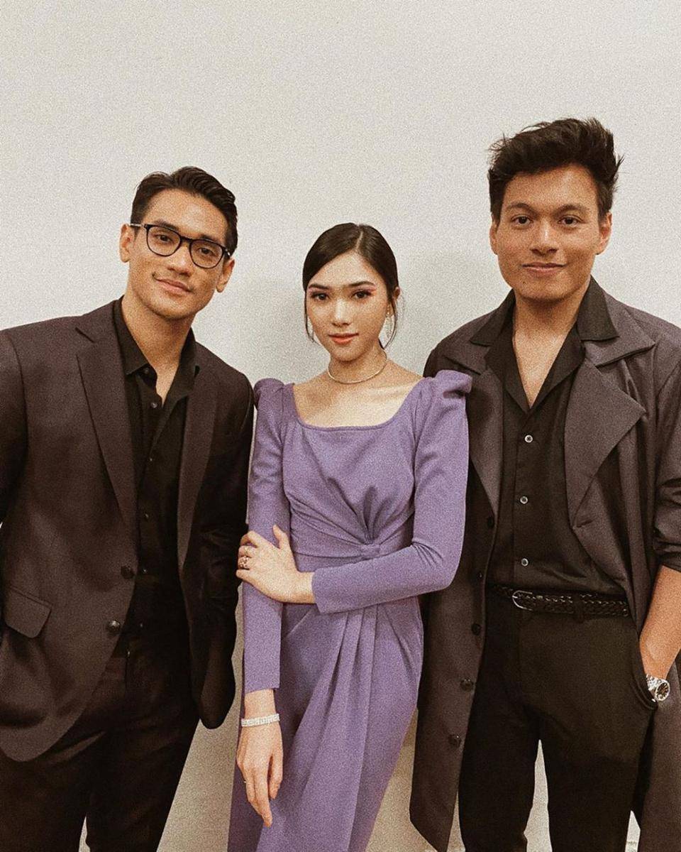 Instagram.com/isyanasarasvati