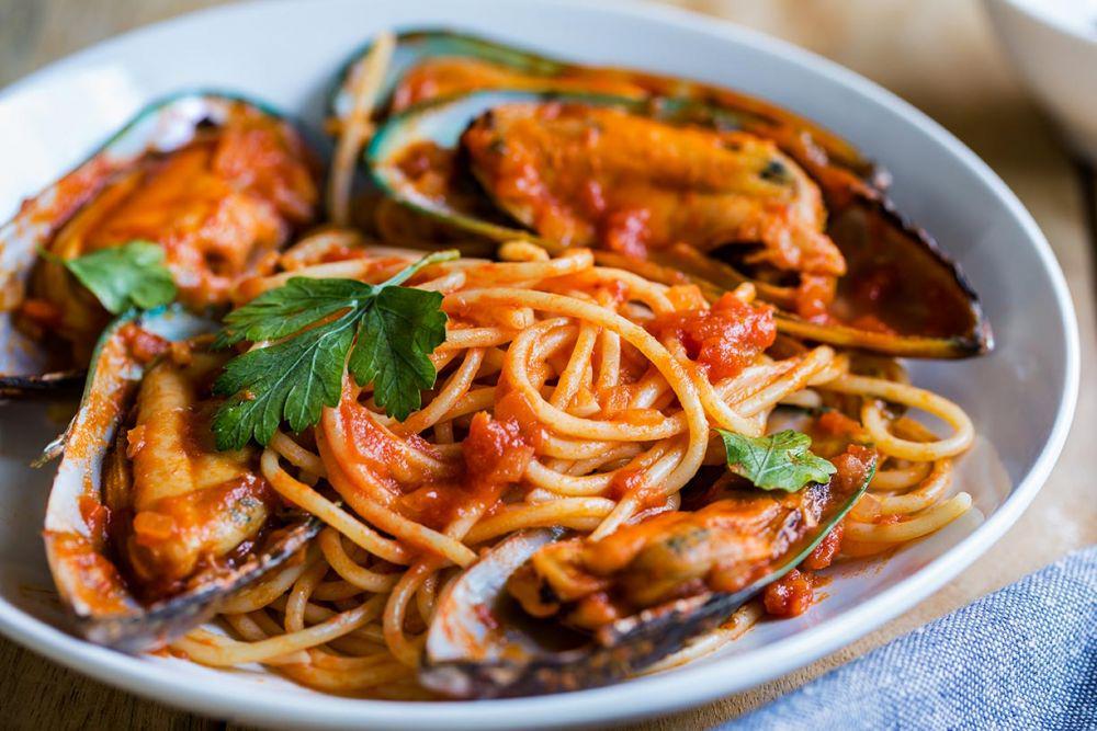 Gak Kalah dari Resto Mewah, 6 Cara Gampang Bikin Saus Marinara