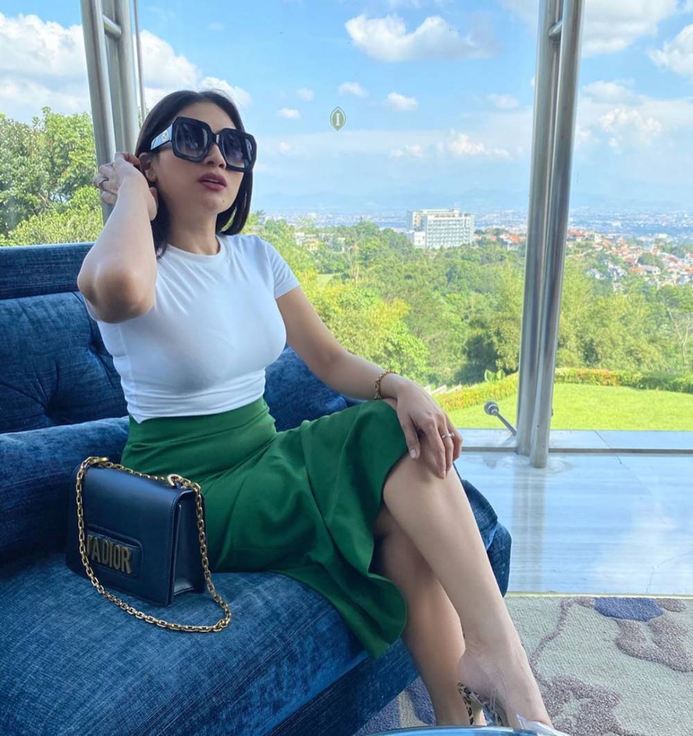 instagram.com/tatajaneetaofficial