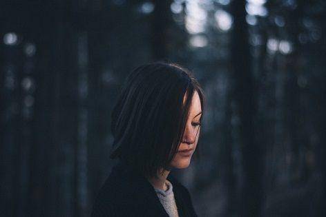 Ilustrasi sedih. (Unsplash.com/riccardomion)