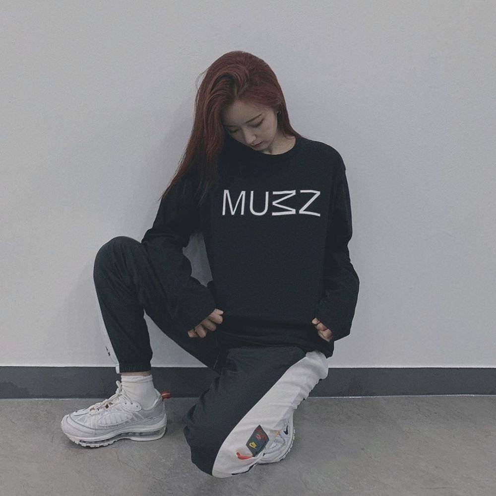 Instagram.com/__yoonbomi__