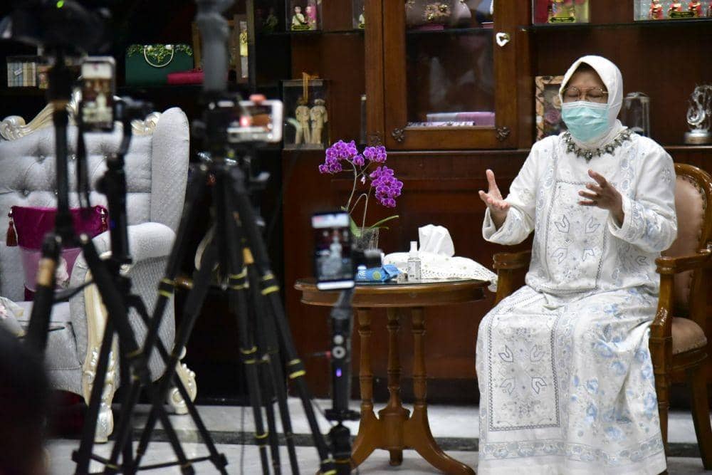 Gelar Halal Bihalal Online, Risma Berikan Pesan ke Anak Muda