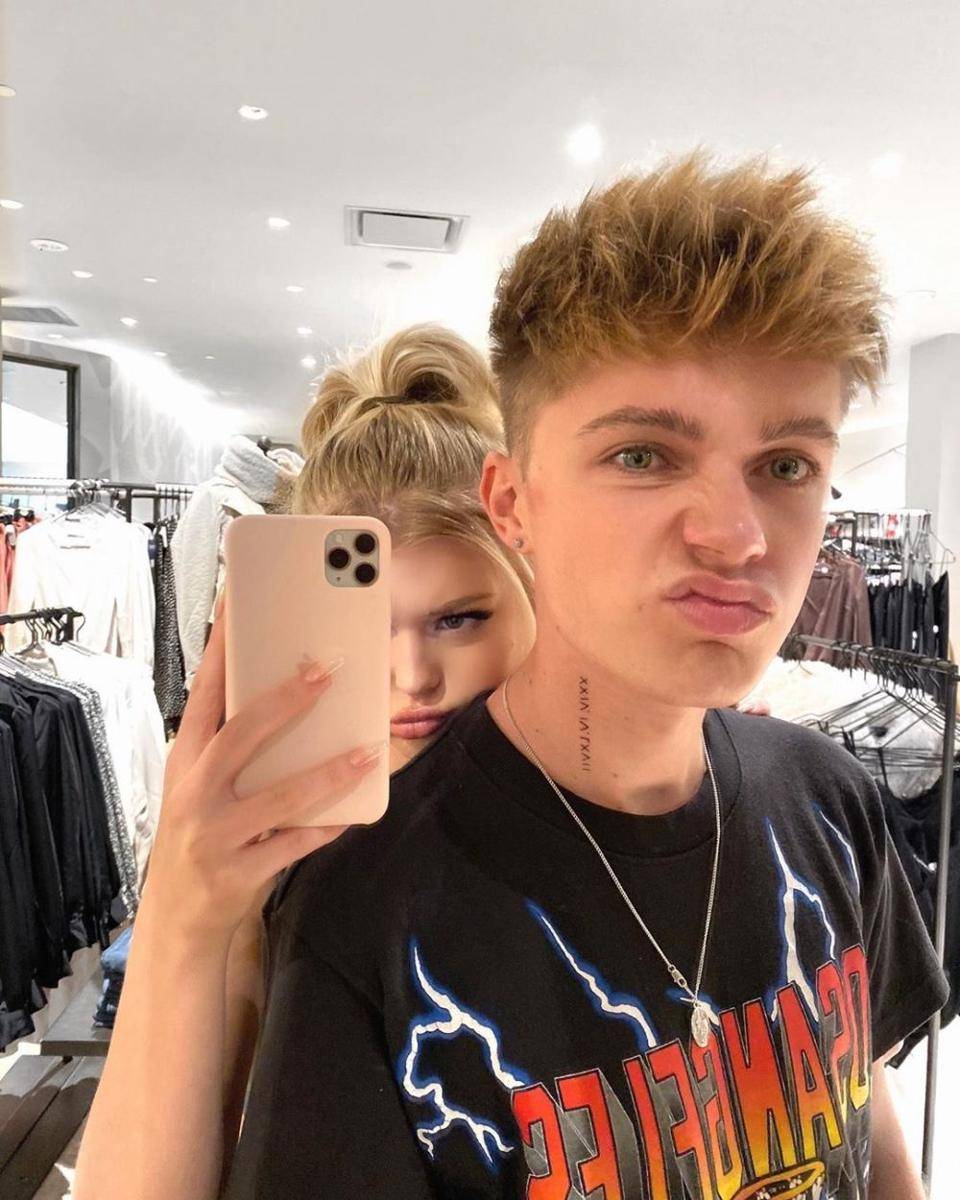 Instagram.com/loren