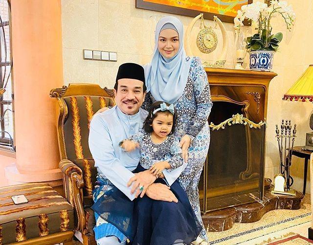 7 Potret Bahagia Siti Nurhaliza Rayakan Lebaran Bersama Keluarga