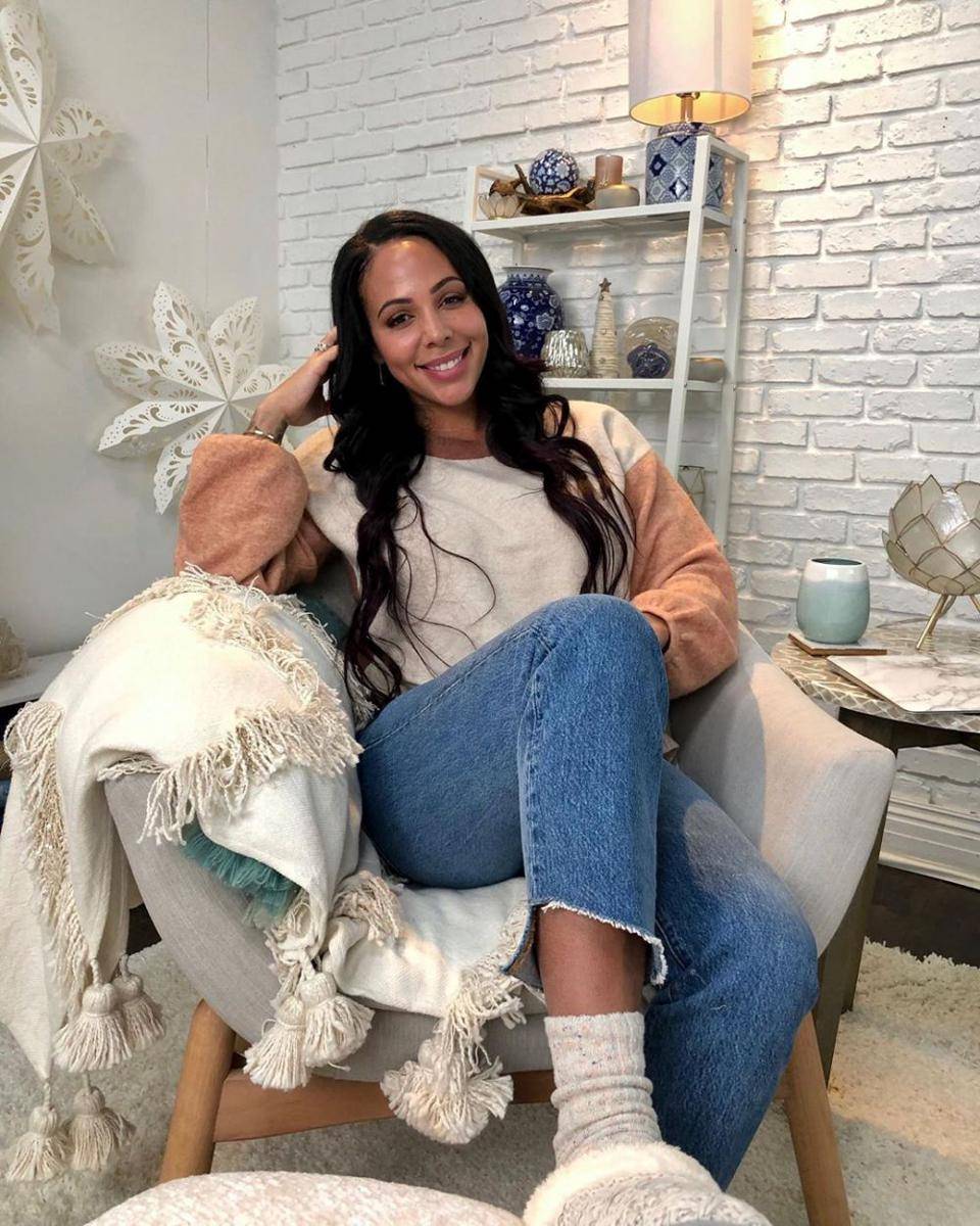 instagram.com/sydneyleroux