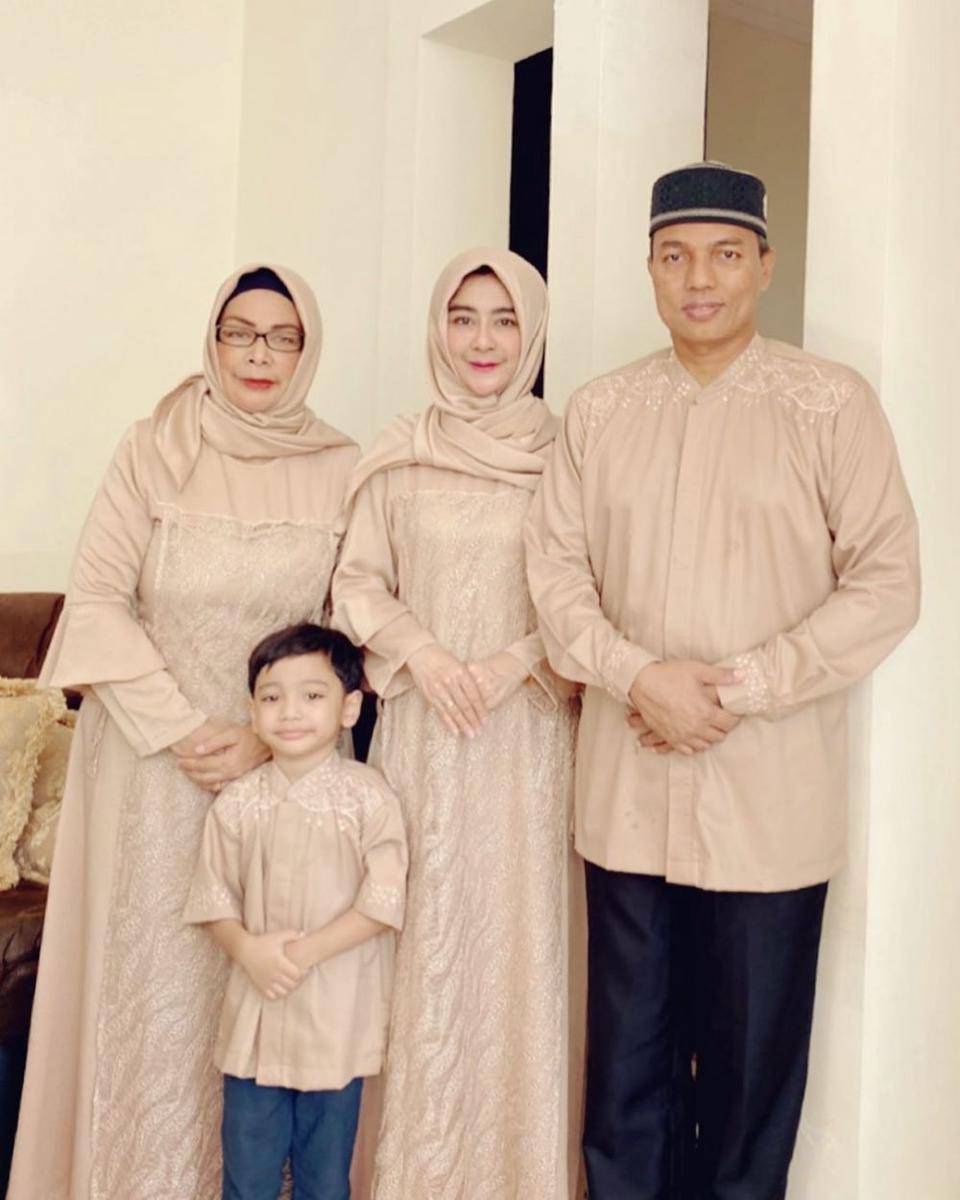 Instagram.com/uutpermatasari