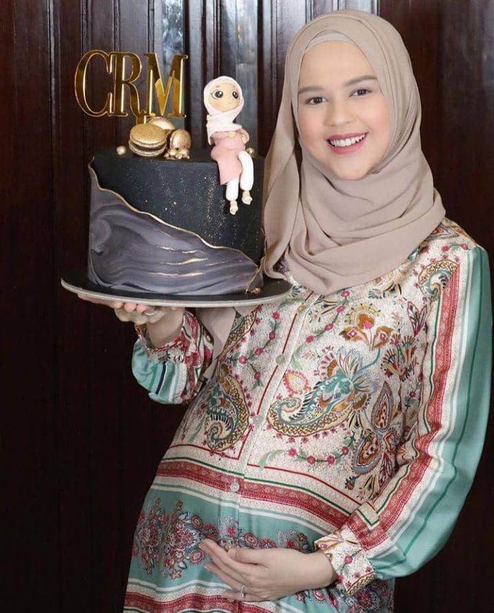 Instagram.com/cutratumeyriska