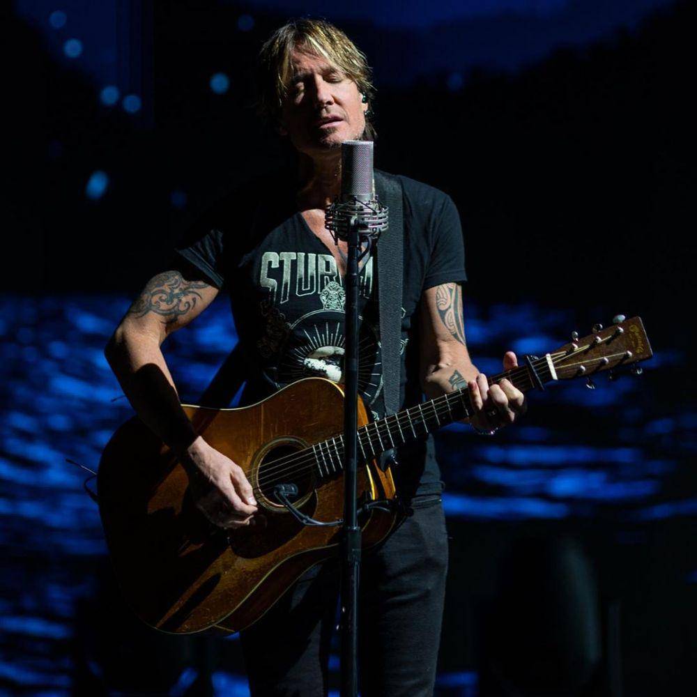 instagram.com/keithurban