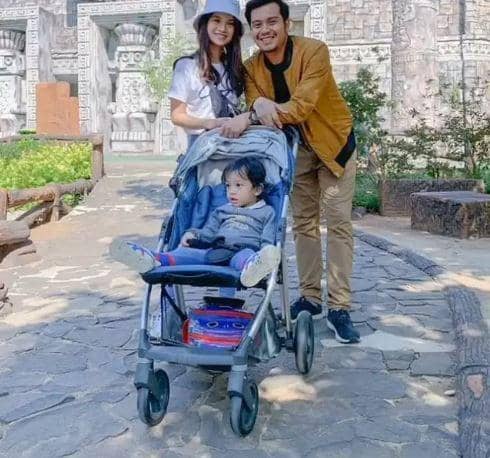 Instagram.com/vinessainez/