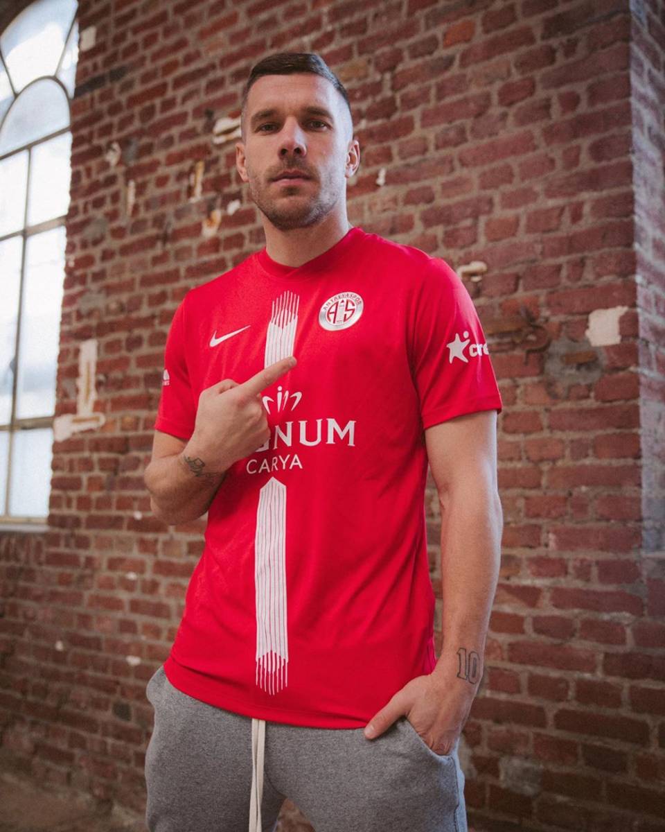 instagram.com/poldi_official