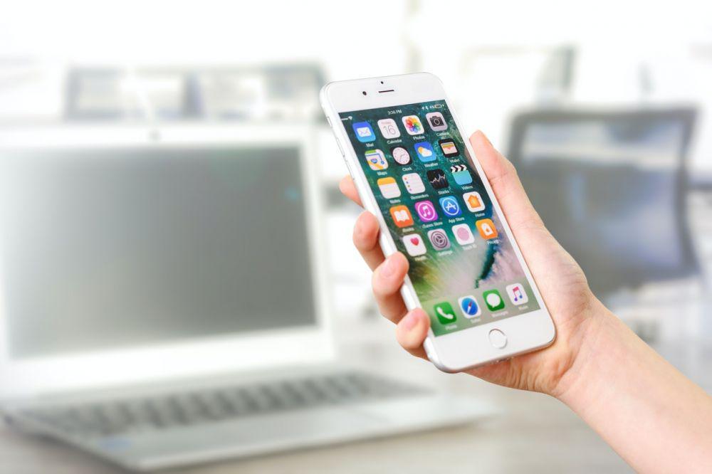 MAKI Laporkan Dugaan Penyelundupan iPhone Lewat Bandara Soetta