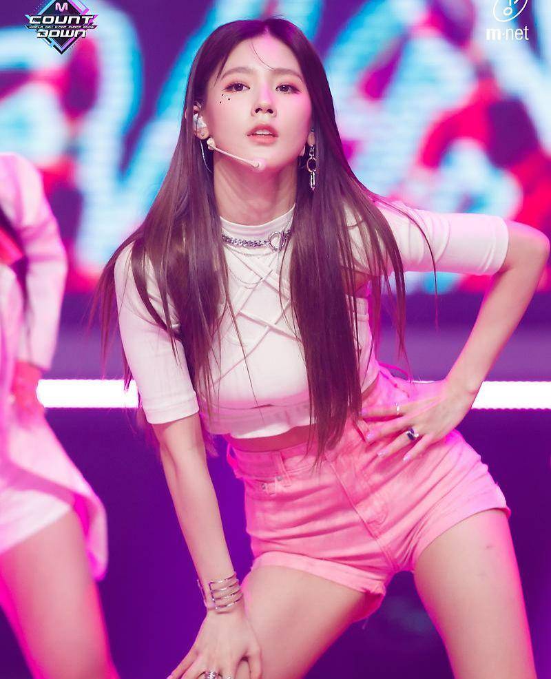 twitter.com/MnetMcountdown