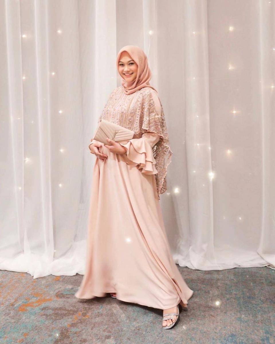 instagram.com/indahnadapuspita
