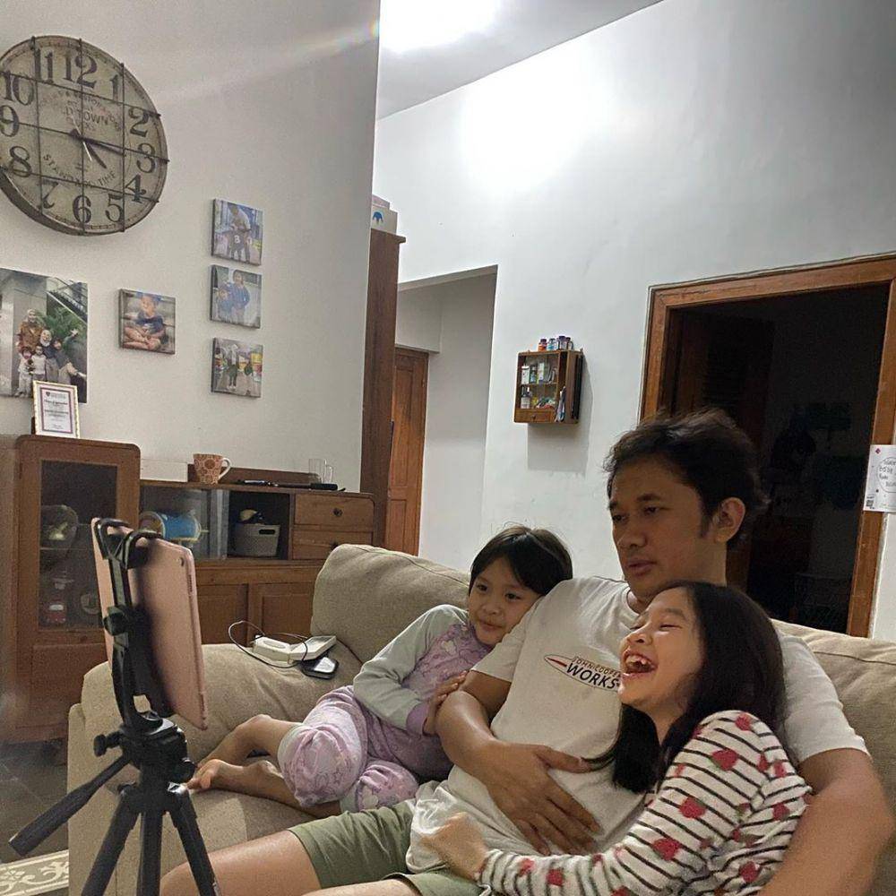instagram.com/hanungbramantyo