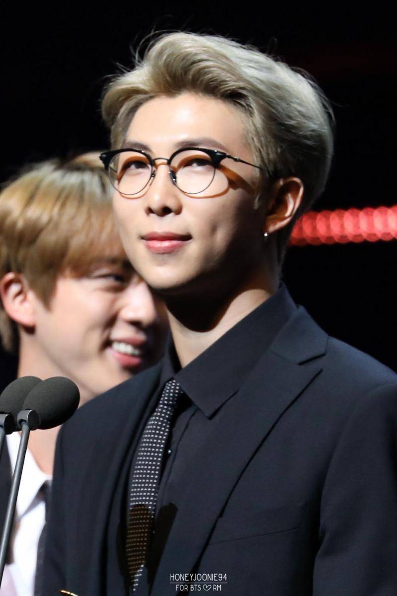 Twitter.com/NAMJOONPIC