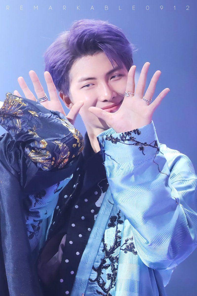 Twitter.com/ReMarkable0912