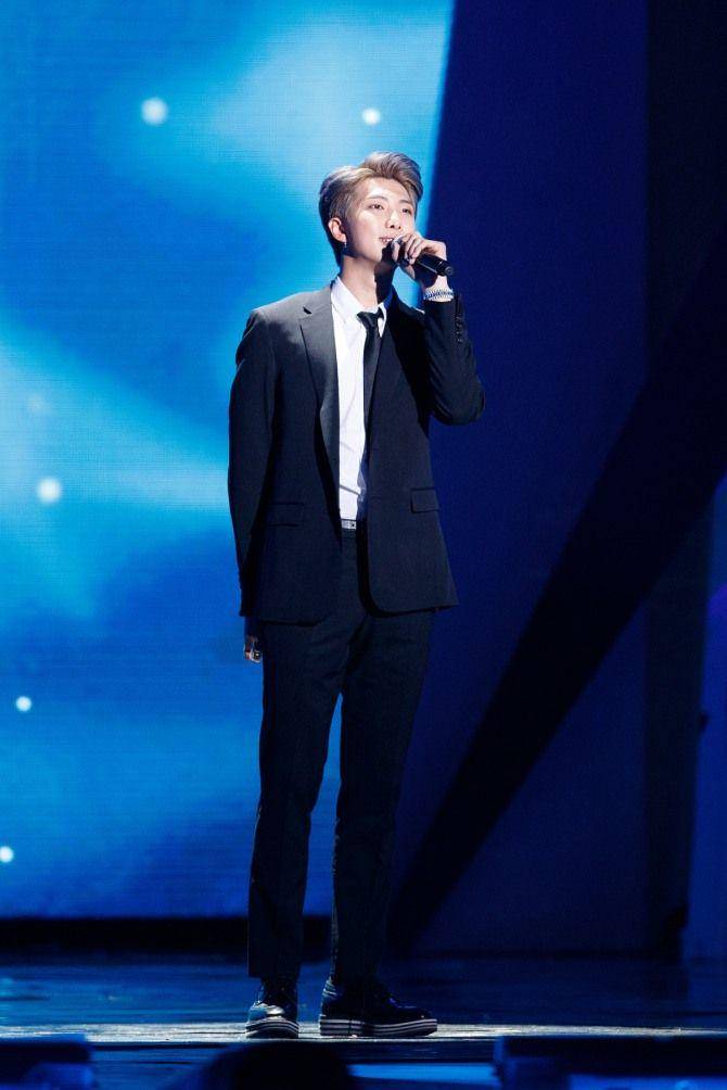M.kpop.herald.com
