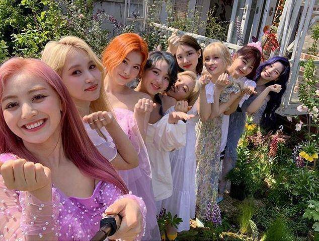 instagram.com/twicetagram