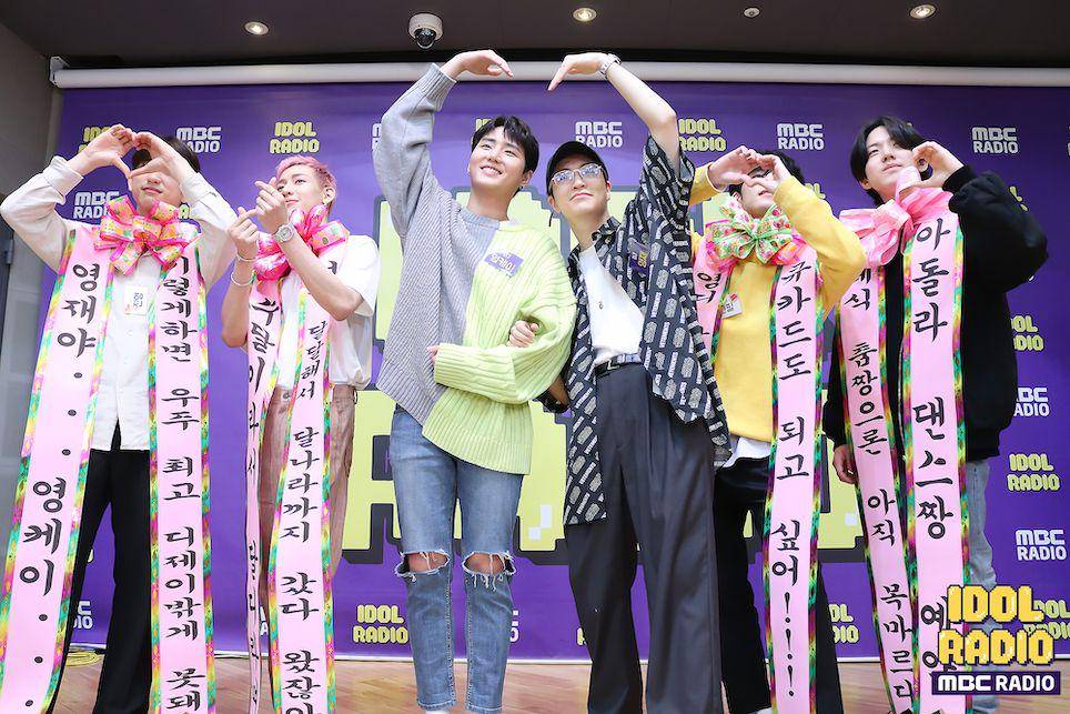 twitter.com/idolradiokorea
