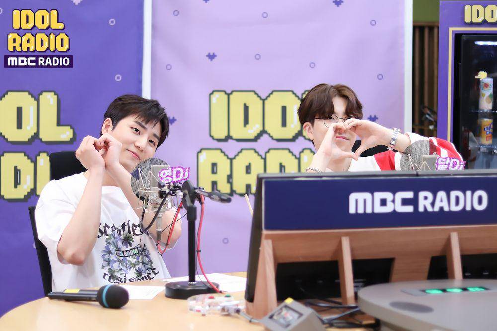 twitter.com/idolradiokorea
