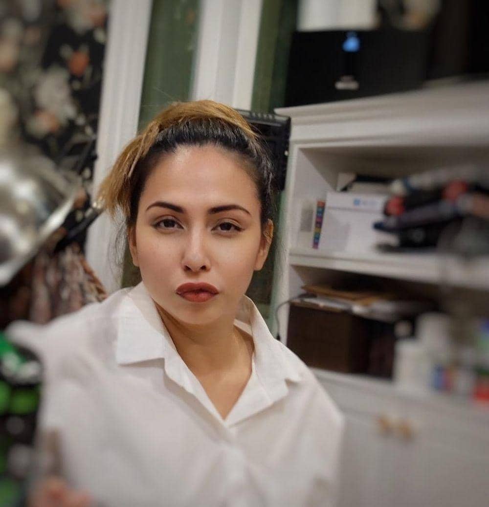 instagram.com/deswitamaharani80