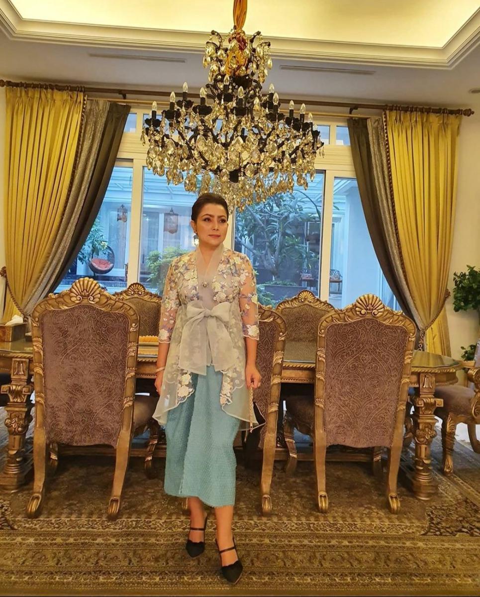 Bak Istana, Intip 10 Potret Rumah Mewah Mayangsari Trihatmodjo!