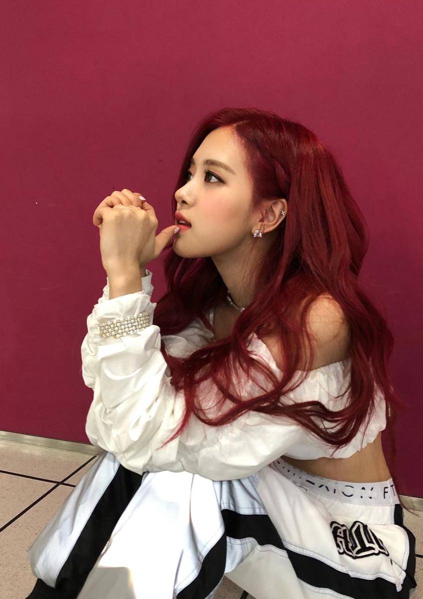 Instagram.com/roses_are_rosie