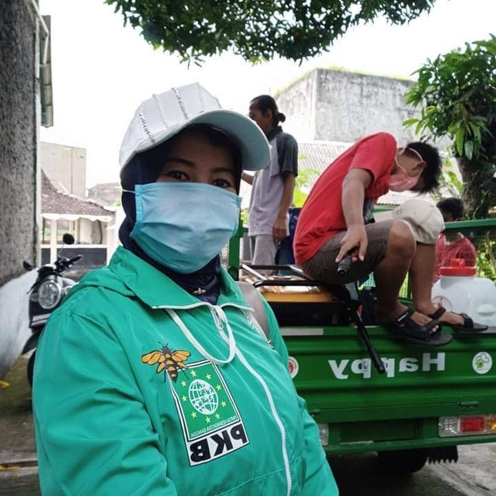Yulinda Dwi Nur Respati salah satu calon jemaah haji yang gagal berangkat ke tanah suci. facebook/Yulinda Respati