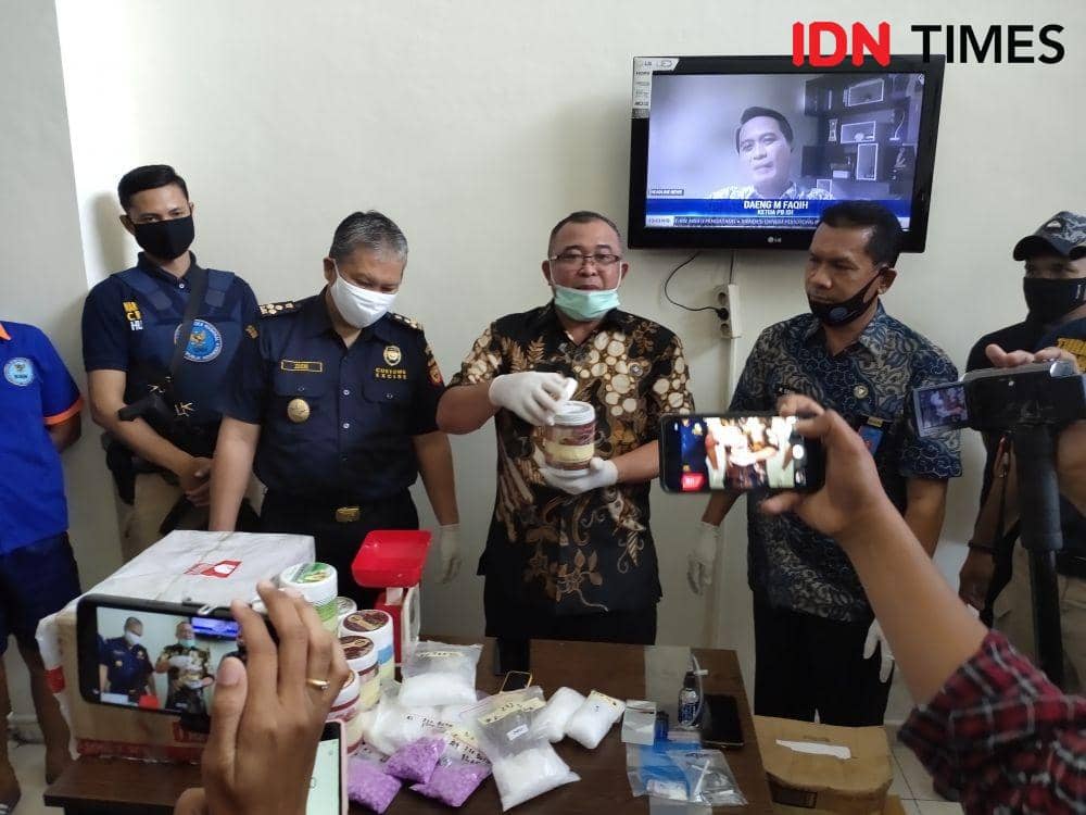 BNN Kaltim Bongkar Modus Transaksi Sabu lewat Jasa Pengiriman Paket