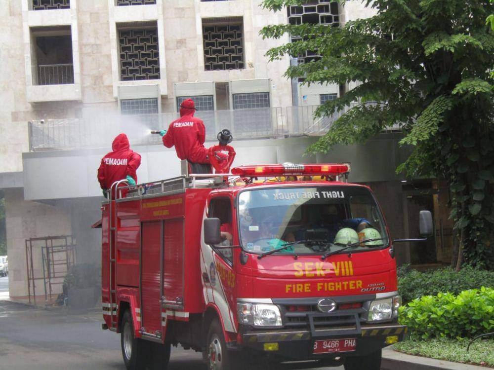 Petugas Damkar (Dok. Humas Damkar DKI Jakarta)