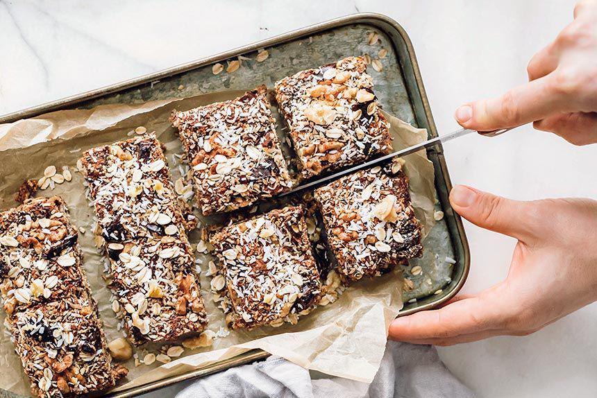 Buat Granola Bar Sendiri di Rumah, Ini Resepnya!