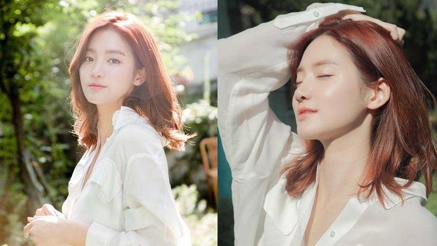 9 Inspirasi Gaya Chic ala Park Joo Hyun, Pemain KDrama Extracurricular