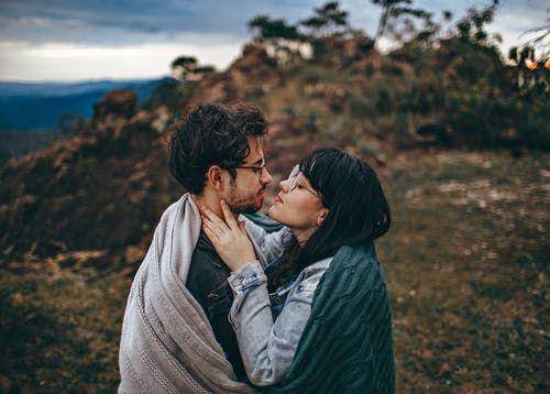 pexels/Helena Lopes