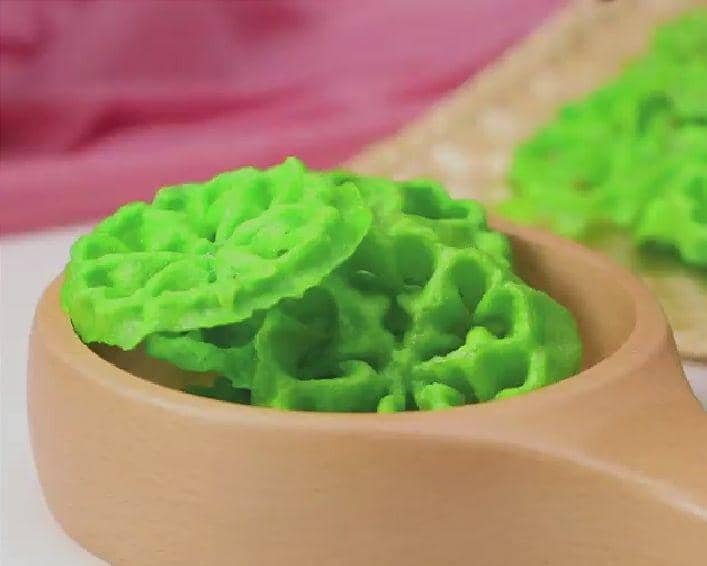 Resep Kembang Goyang Pandan ala Yummy App, Praktis Gak Pakai Lama