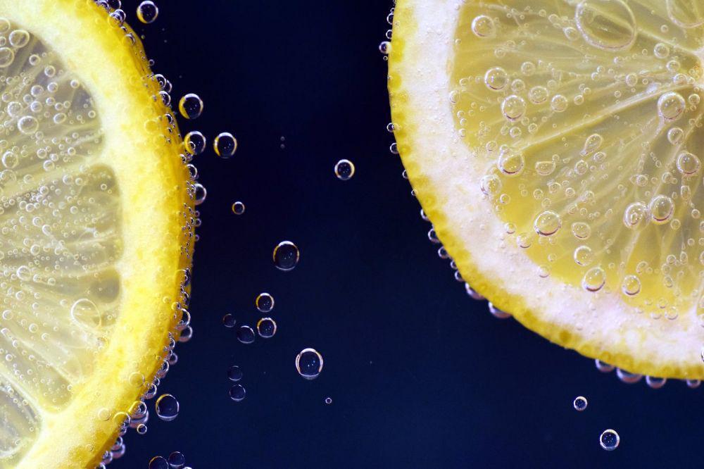 Sehat Banget, Ini 5 Khasiat Minum Air Lemon Campur Madu