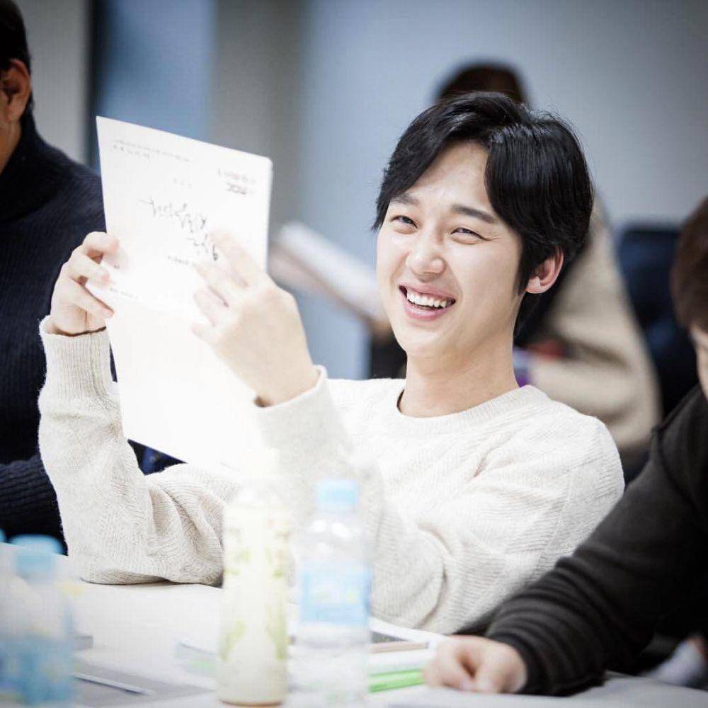 Instagram.com/yoonjongactor_official