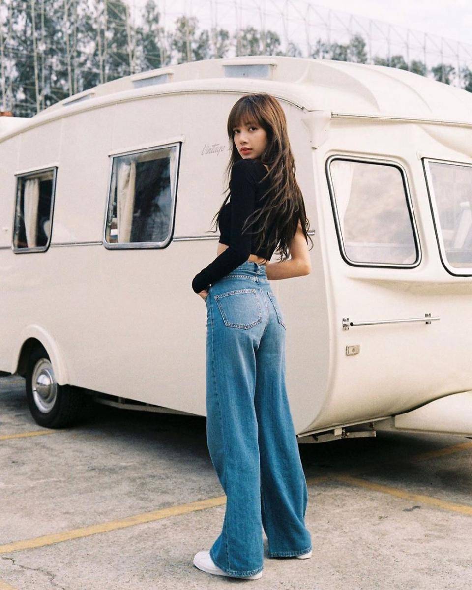 instagram.com/lalalisa_m