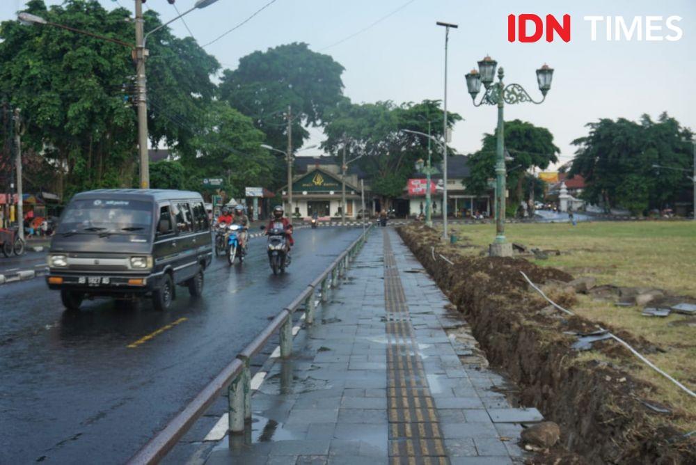 Dikembalikan ke Bentuk Asli Alun-Alun Lor akan Dikelilingi Pagar Besi