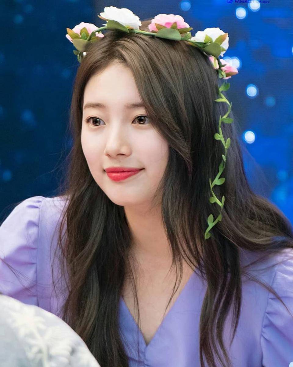 instagram.com/suzybz