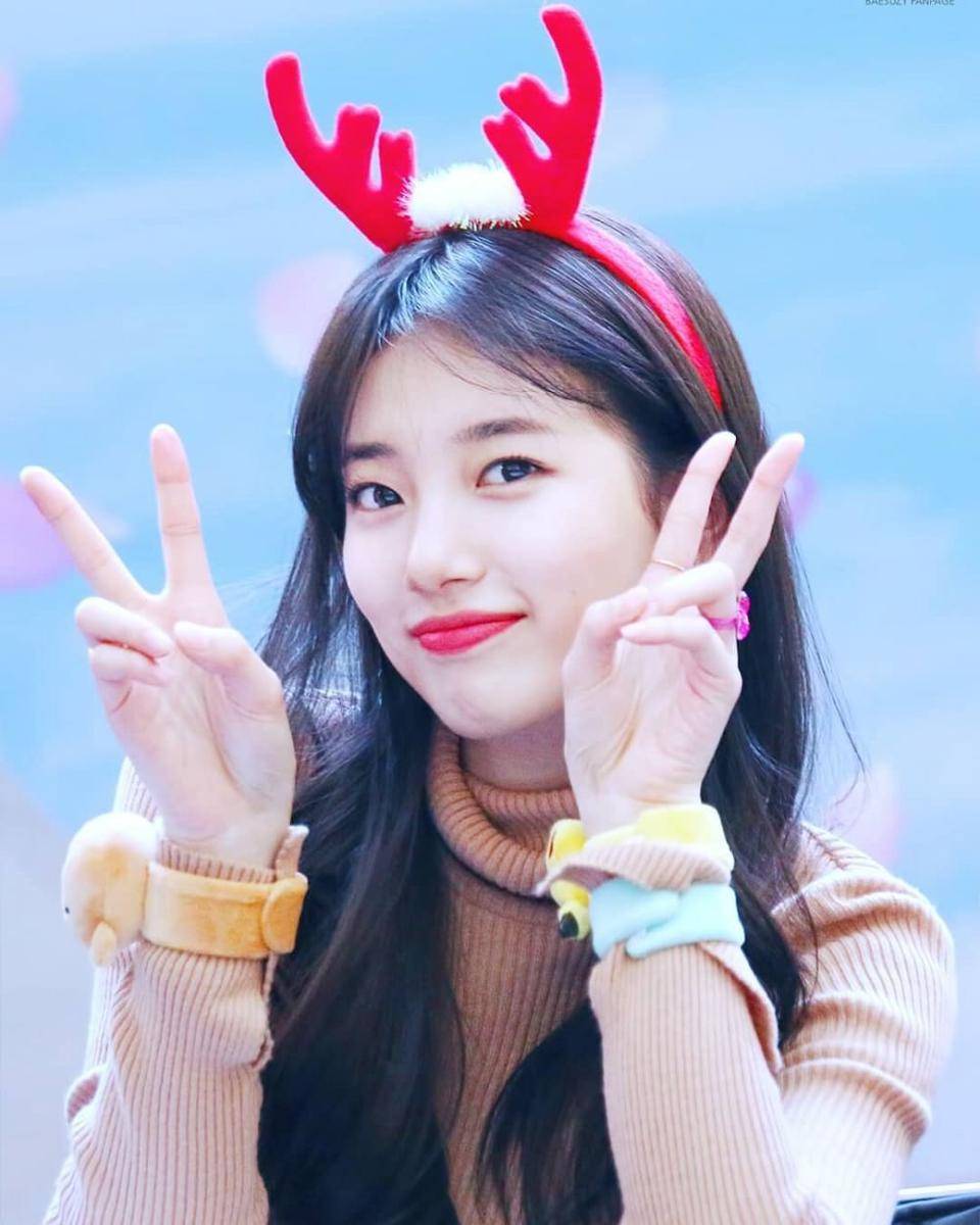 instagram.com/suzybz