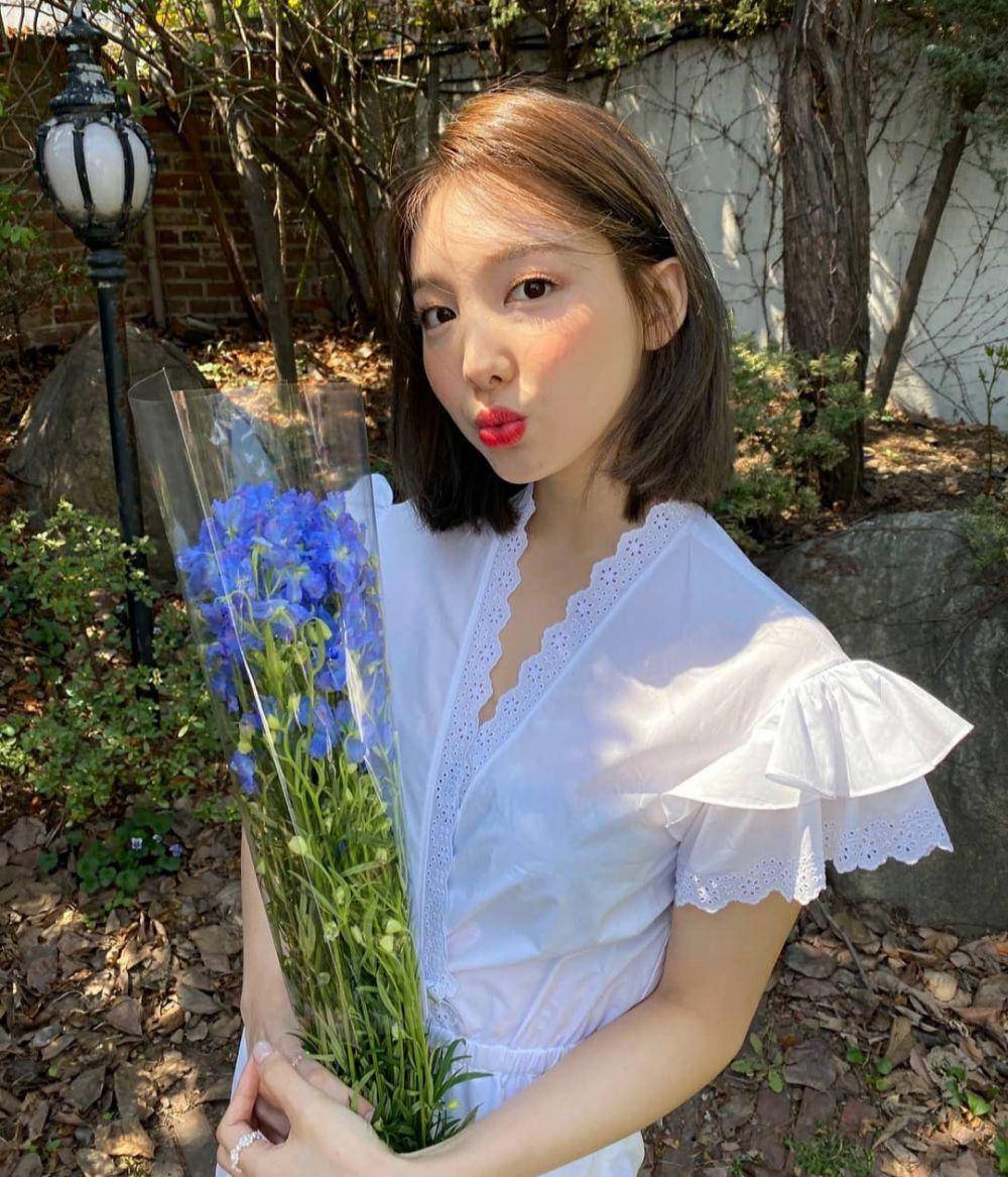 instagram.com/twicetagram