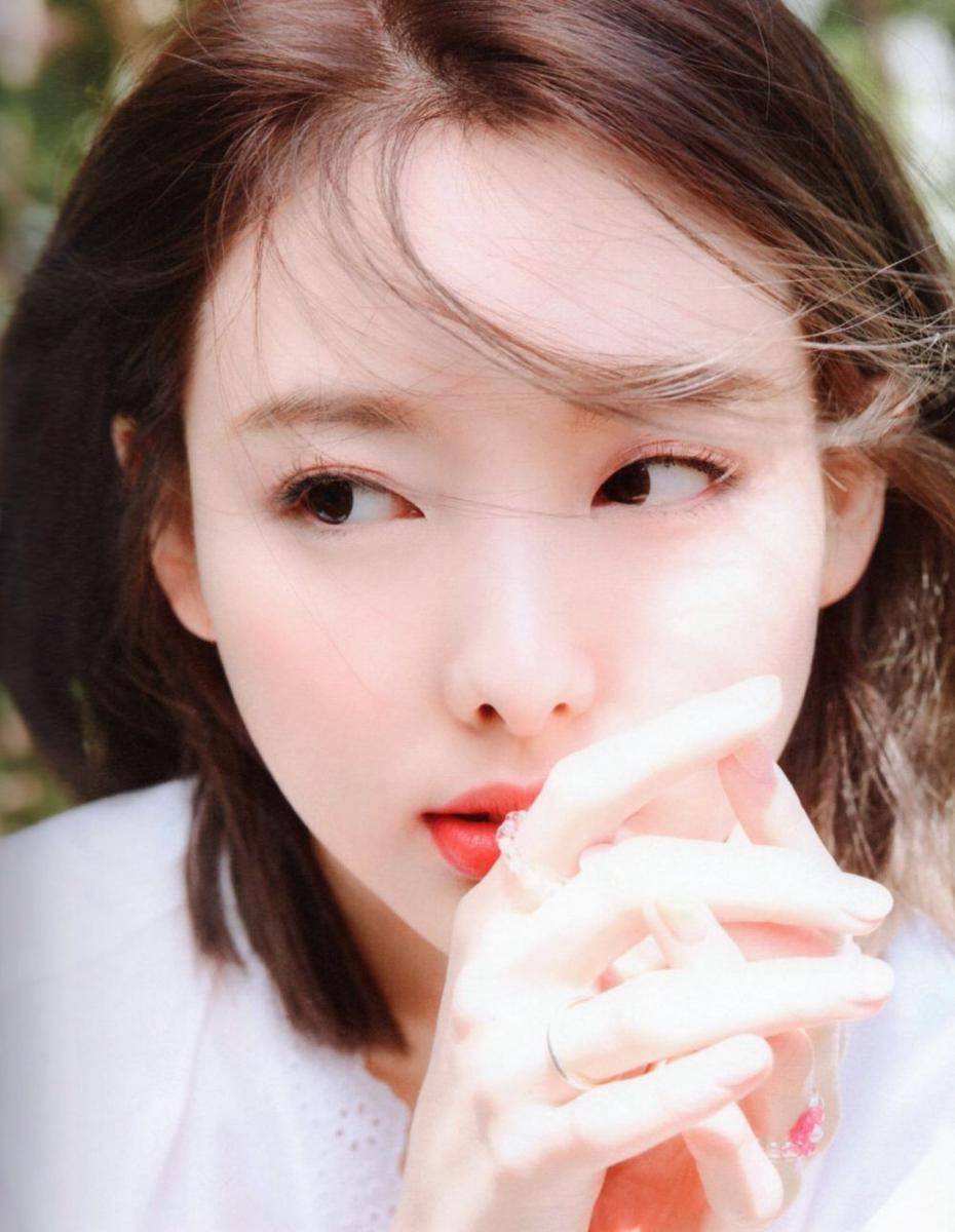 twitter.com/vampiretwice