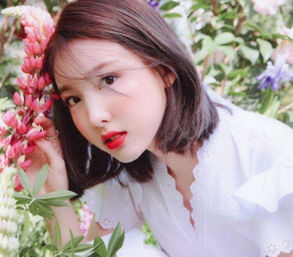 twitter.com/vampiretwice