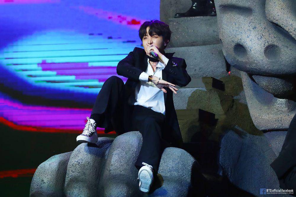 facebook.com/bangtan.official