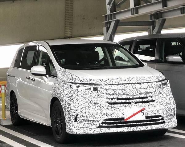 Honda Odyssey Facelift Lebih Jangkung, Siap Menyalip Toyota Alphard?