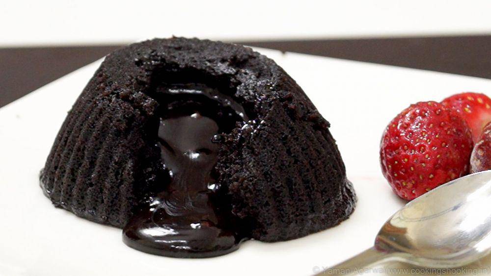Ilustrasi lava cake (yourcaketogo.com)
