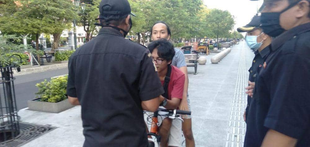 Penertiban warga yang melanggar protokol COVID-19 di Malioboro/ Dokumentasi Humas Kota Yogyakarta