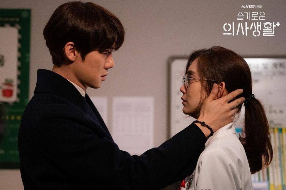 Meski Bucin, 11 Pasangan KDrama Ini Punya Cinta dan Karier Sukses